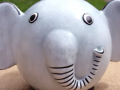 Tirelire éléphant en terre cuite — Vorschaubild 4