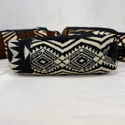 Trousse Ronde d'Équateur — n°6 — Miniature 2